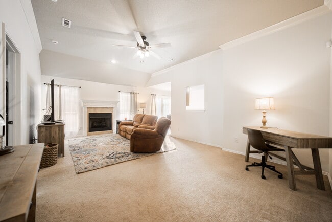 Photo - 4357 Beacon Ct House