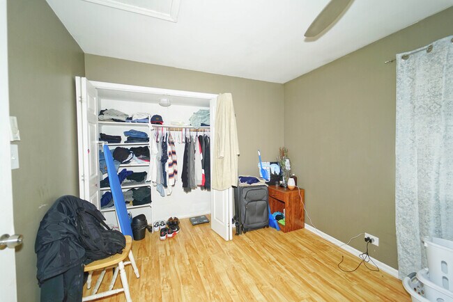 Foto del edificio - 389 Meadow Green Ln