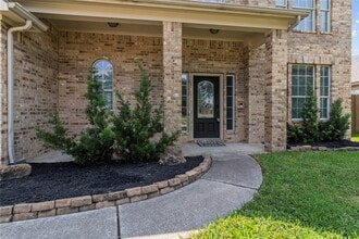 Building Photo - 518 Saffron Ct