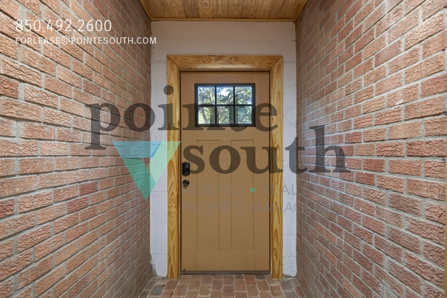 Building Photo - 27522 Burkhardt Dr