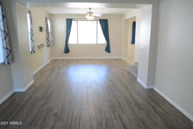 Foto del edificio - 14859 N 174th Ln