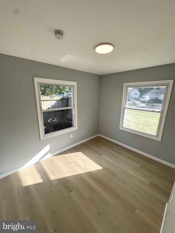 Foto del edificio - 74 Plumtree Ln