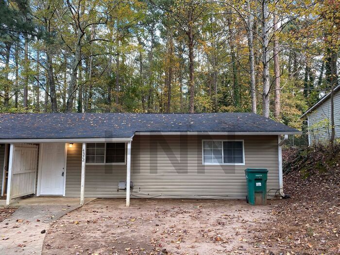 Primary Photo - Cute 2/1 Duplex in Forest Park!