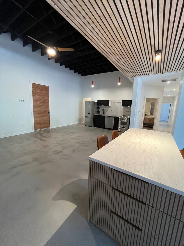 Foto principal - 77 W 3rd St