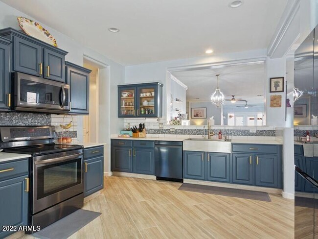 Foto del edificio - 42774 W Raynon St