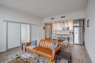 Building Photo - 9-JAN-JAN E 4th St