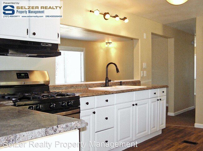 Building Photo - 2 br, 2 bath House - 4500 Burke Hill Rd.