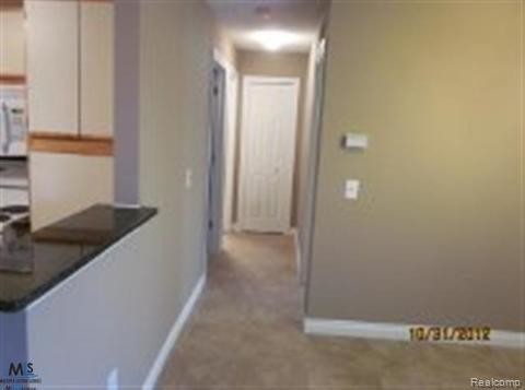 Building Photo - 15022 Island Dr