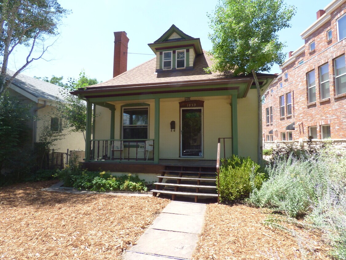 Primary Photo - $0 DEPOSIT OPTION. DENVER SQUARE HOME! UPT...