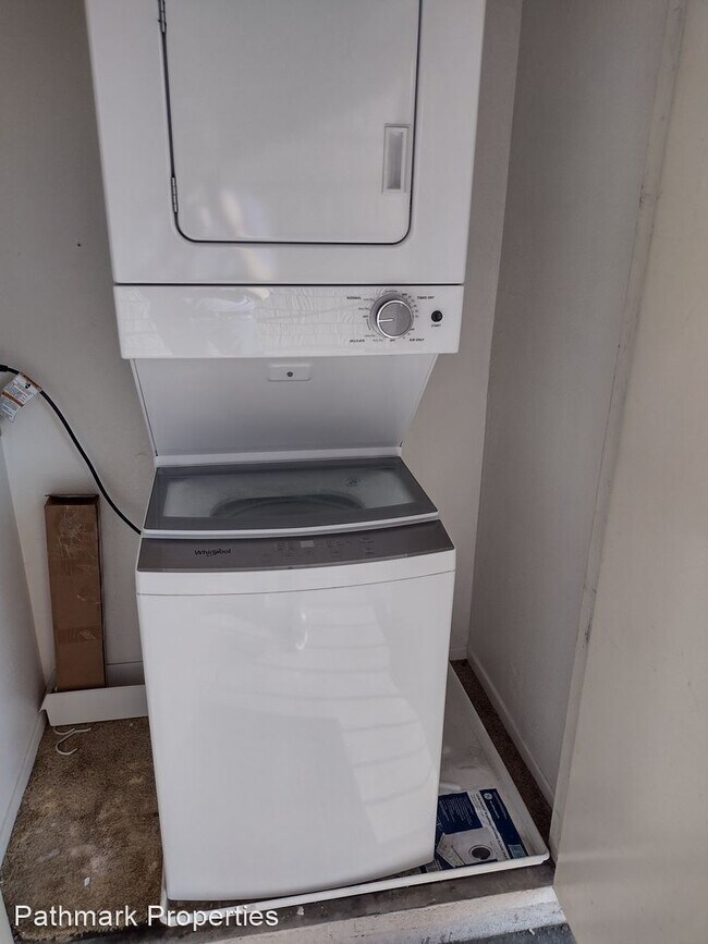 Foto del edificio - 1 br, 1 bath House - 8505 Summerdale Unit 384
