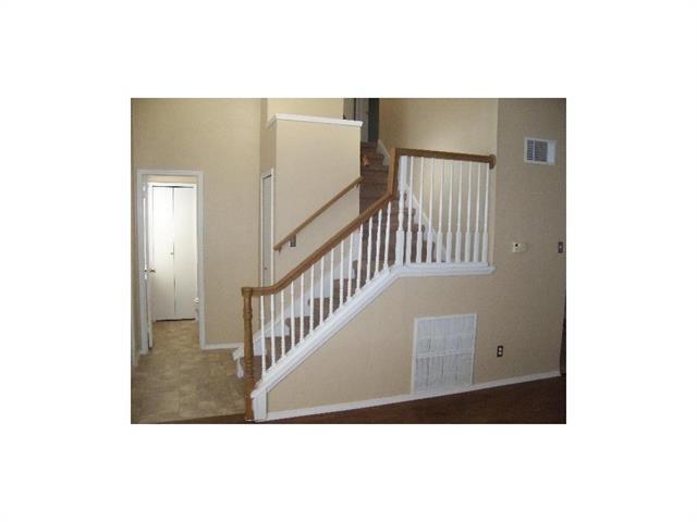 Building Photo - 6733 Dandelion Dr