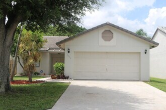 Building Photo - 6076 Strawberry Lakes Cir