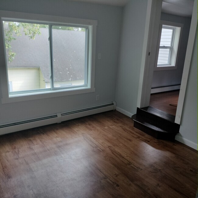 15 Jefferson St Unit 2, Augusta, ME 04330 Apartments in Augusta, ME