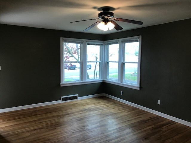 Foto del edificio - 3 Bedroom, 1 Bath Home in Edwardsville