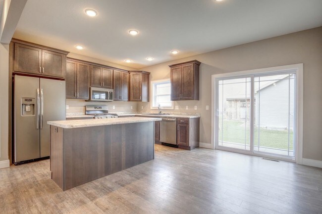 Building Photo - 3413 Boulder Ridge Dr