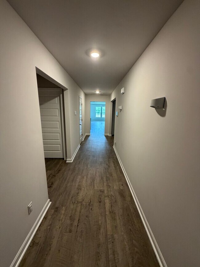 Foto del edificio - 9122 Torrington Ln