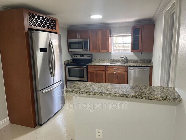 Foto del edificio - 812 W Lakewood Rd