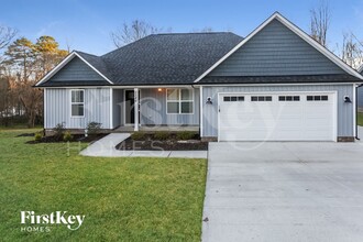 Building Photo - 2546 Echerd St