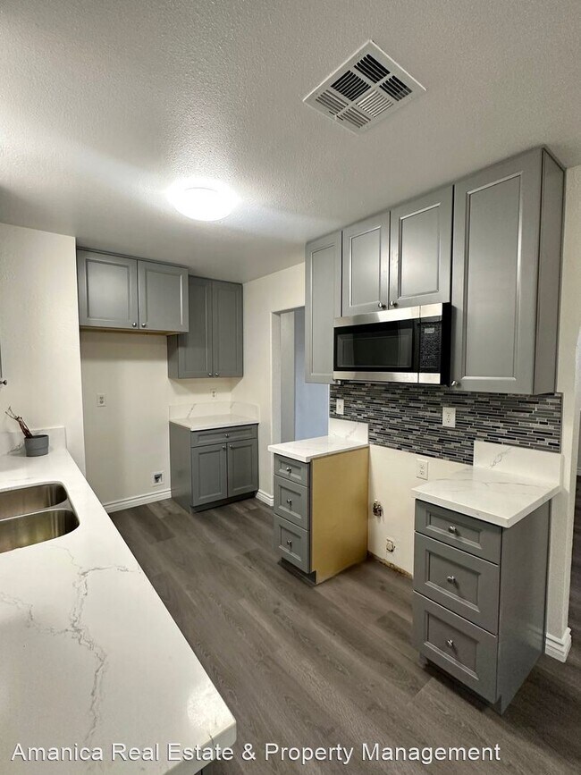 Foto del edificio - 4 br, 2 bath House - 24746 Starcrest Dr.