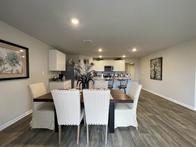 Foto del edificio - 23354 Shadowridge Dr