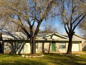 Building Photo - 1602 Sagebrush Dr