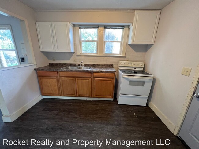 Building Photo - 3 br, 1 bath House - 1919 Wisconsin Ave