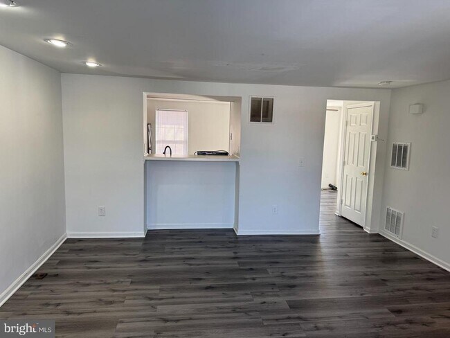 Foto del edificio - 45414 Gable Square