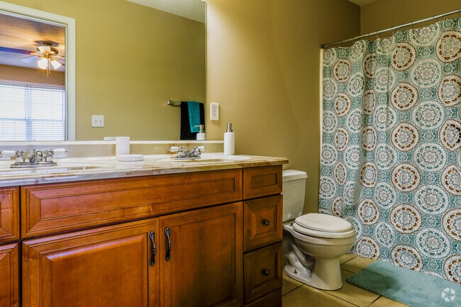 3BR, 3.5BA - 2600 SF - Graycliff Luxury Townhomes