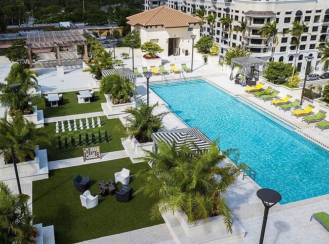 2 rooftop pools with gaming and cabanas - AMLI Dadeland Apartments