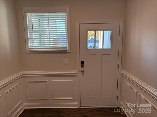 Foto del edificio - 4144 Steel Wy