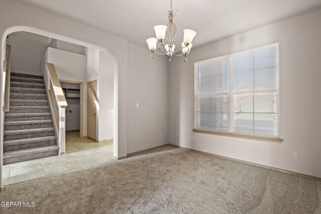 Foto del edificio - 14335 Alma Point