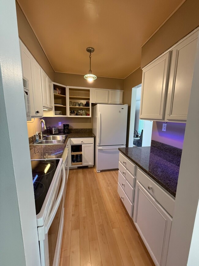 Kitchen Finishing Remodeling now - 287 Lear St