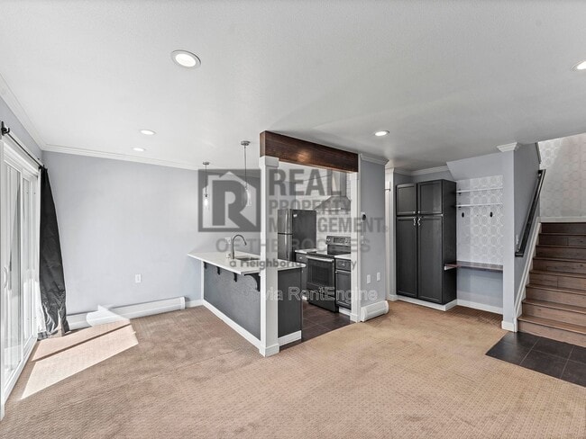 Foto del edificio - 512 E Monroe Dr