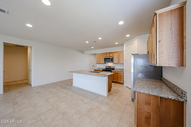 Foto del edificio - 25369 N 172nd Dr