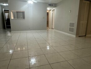 Building Photo - 3212 Strawflower Way