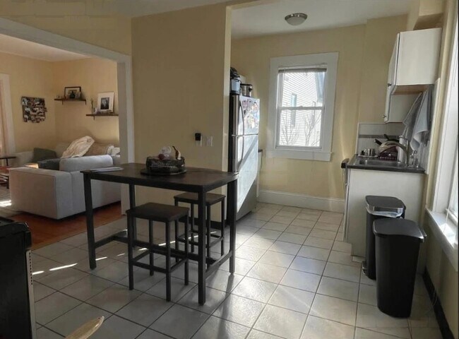 Foto del edificio - 8 Bennett St