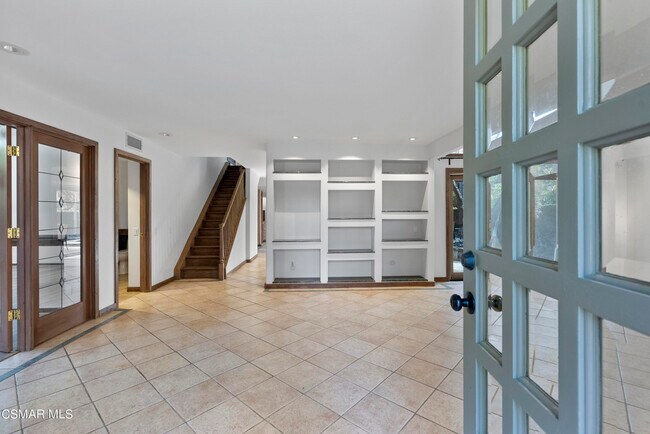 Building Photo - 4500 Beaconsfield Ct