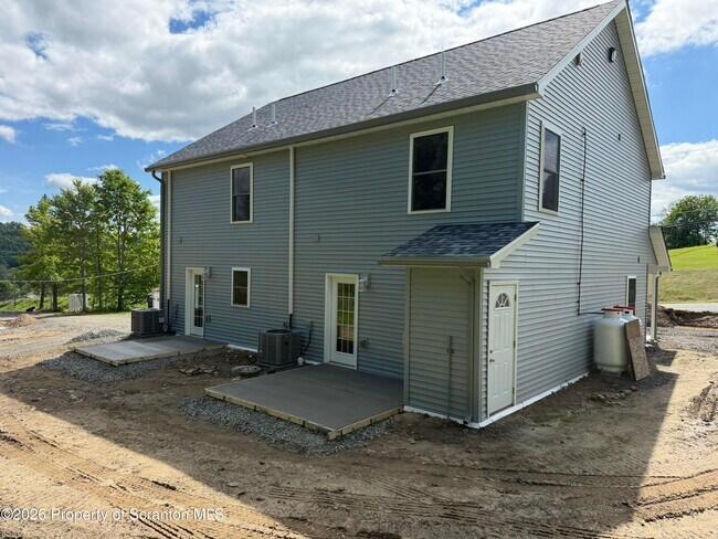 Foto del edificio - 1068 Lakeland Dr