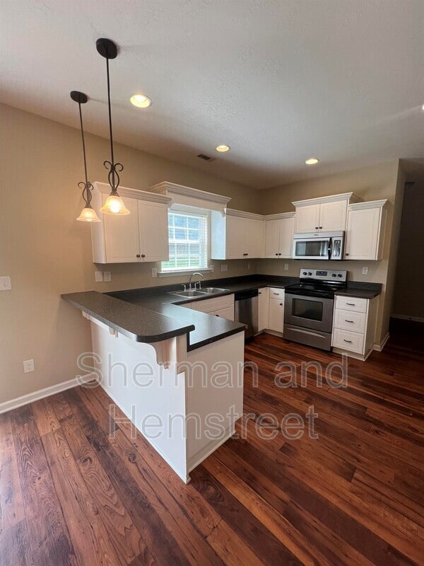 Building Photo - 5013 Sunderlund Ct