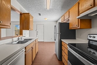 Building Photo - 2107 La Salle Ave