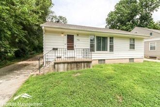 Building Photo - 1026 Ratone St