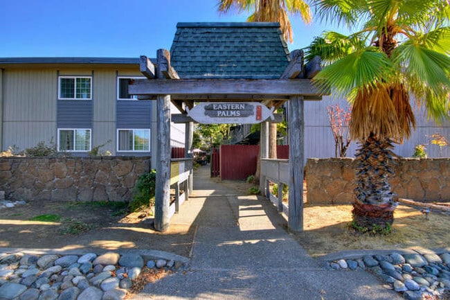 Building Photo - Eastern Palms Apartments