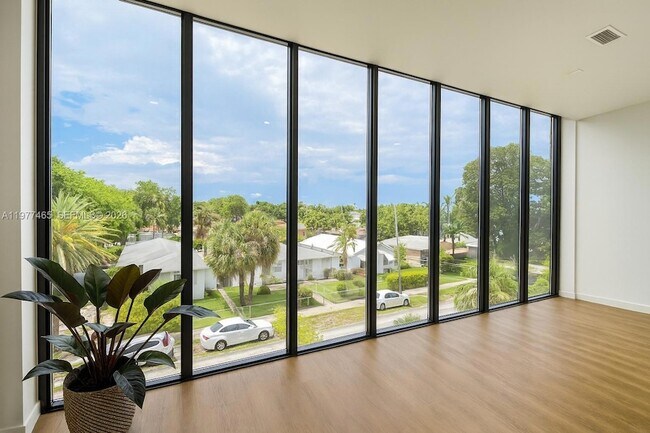 Foto del edificio - 1950 Fletcher St