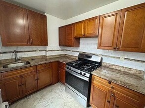Building Photo - 2851 Valentine Ave