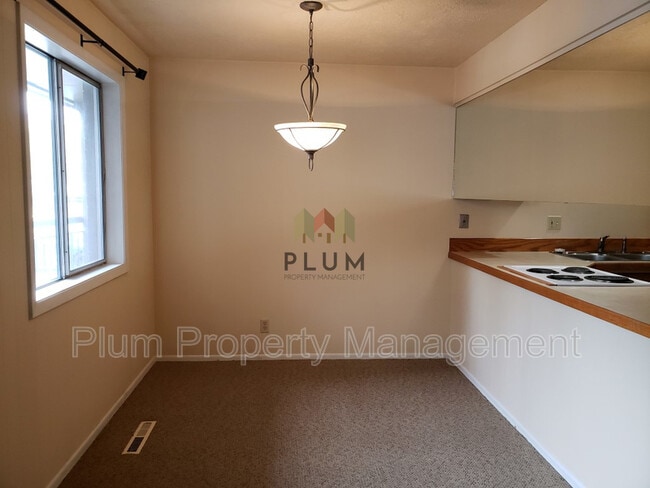 Building Photo - 200 Eddy Ave