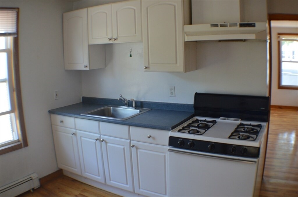 Foto del edificio - 166 Everett St