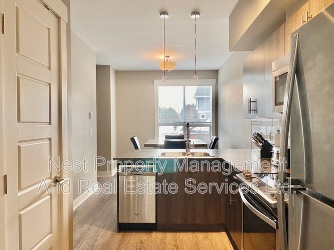 Building Photo - 110 Baxter Ave