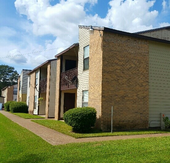 Brookhollow Apartments Rentals Cleveland, TX