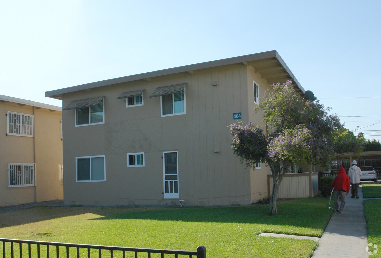 Building Photo - 464 Lewis Road
