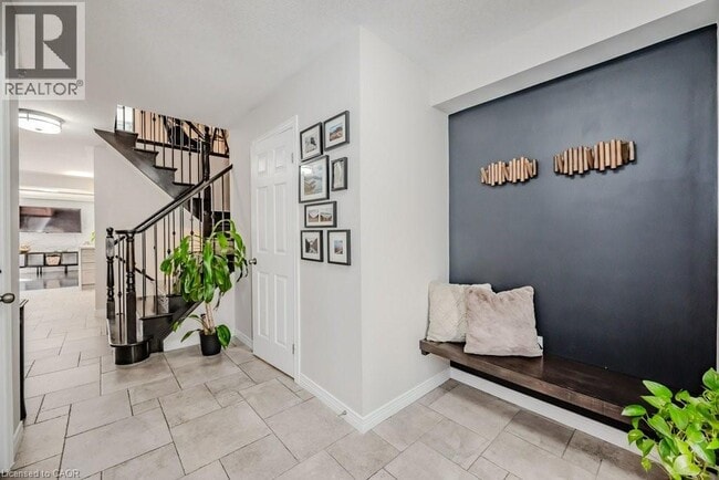 Building Photo - 54 Geranium Ave